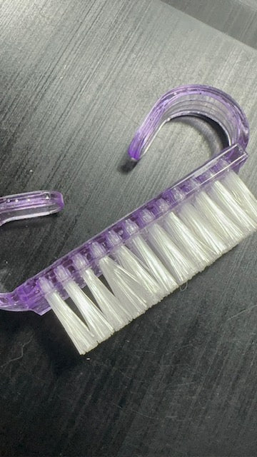Mini brosse – Pureté du geste